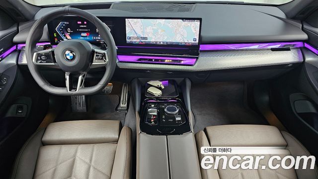 BMW 5-Series 2025 — photo 10