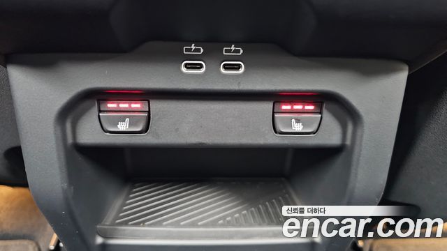 BMW 5-Series 2025 — photo 18