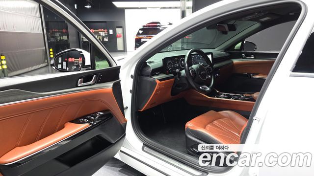 Kia K5 2024 — photo 13