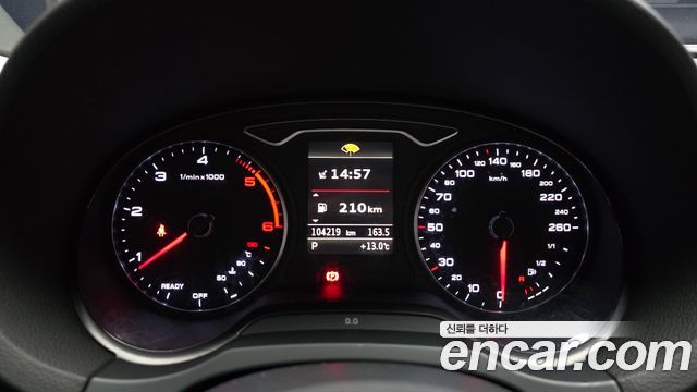Audi A3 2016 — photo 8