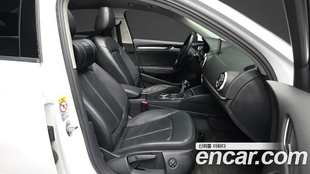Audi A3 2016 — photo 11