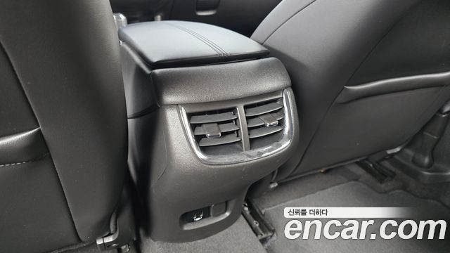 Chevrolet Korea Malibu 2018 — photo 31