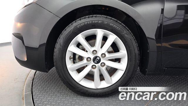 Kia K3 2016 — photo 5