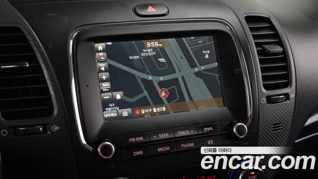Kia K3 2016 — photo 12