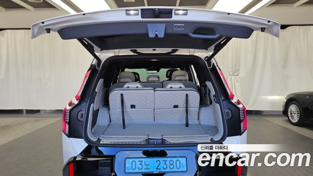 Kia EV9 2024 — photo 26