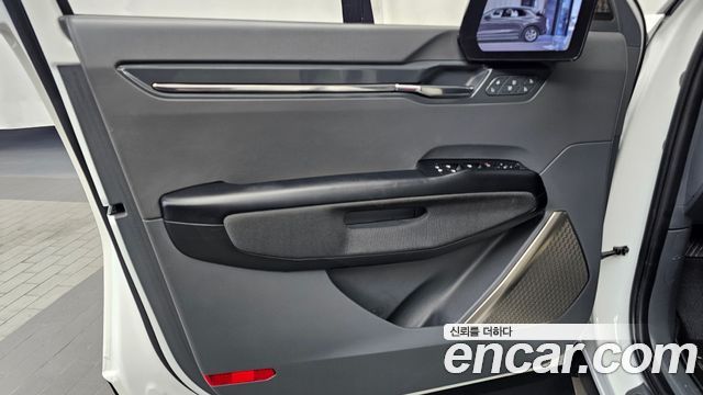 Kia EV9 2024 — photo 14