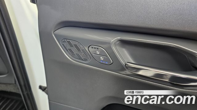 Kia EV9 2024 — photo 38