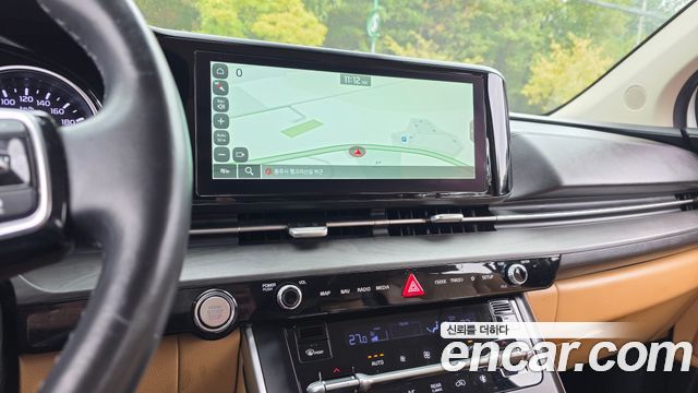 Kia Canival 2023 — photo 18