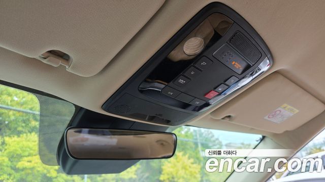 Kia Canival 2023 — photo 25