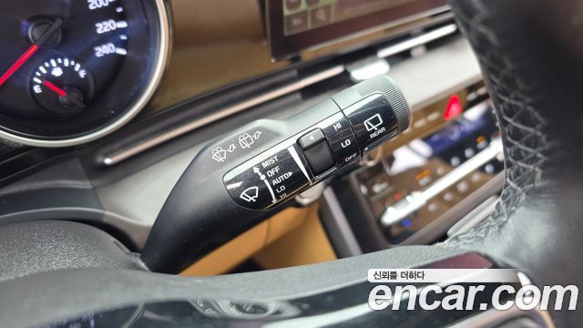 Kia Canival 2023 — photo 27