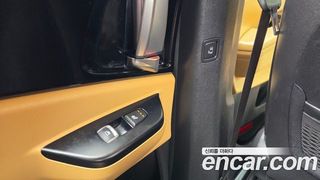 Kia Canival 2023 — photo 29
