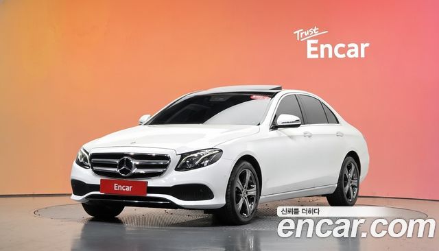 Mercedes-Benz E-Class 2019 — photo 1