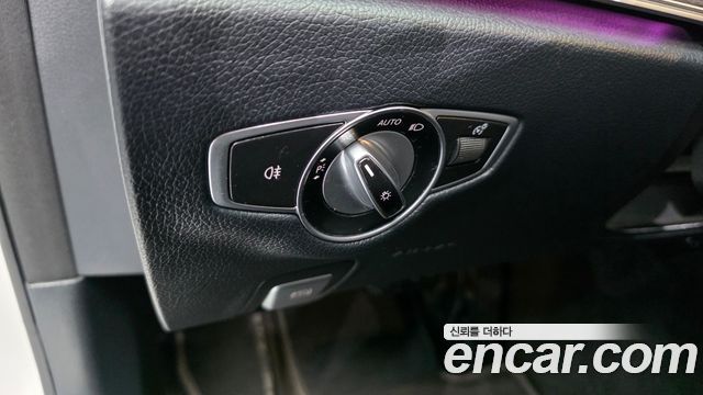 Mercedes-Benz E-Class 2019 — photo 29