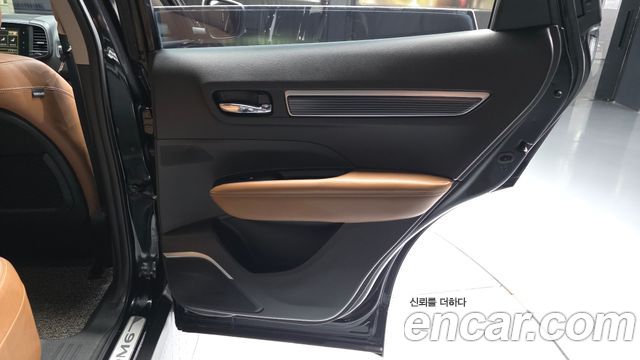Renault Korea QM6 2023 — photo 15
