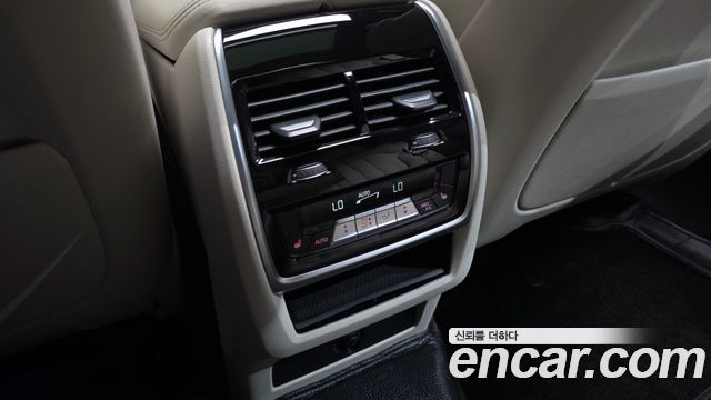 BMW X6 2022 — photo 32