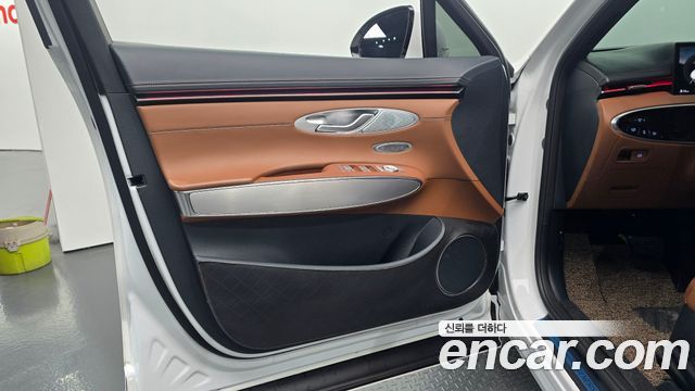 Genesis GV70 2025 — photo 14