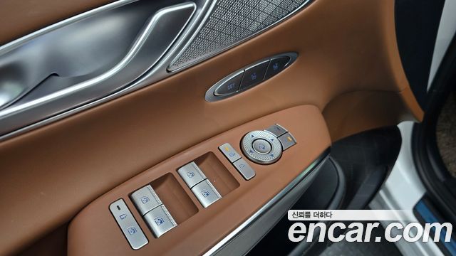 Genesis GV70 2025 — photo 27