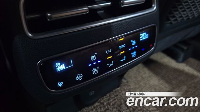 Genesis GV70 2025 — photo 31