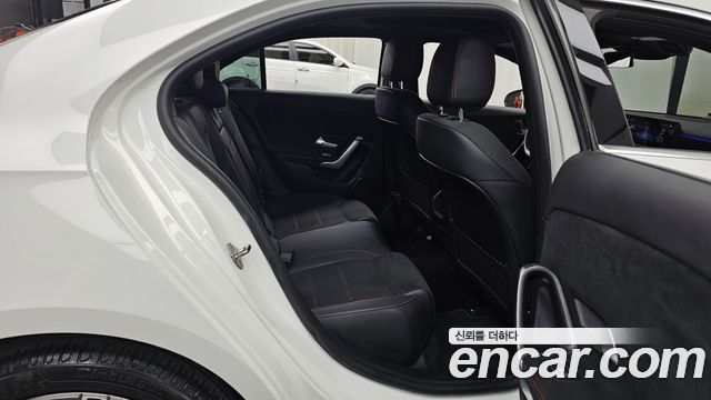 Mercedes-Benz A-Class 2022 — photo 18