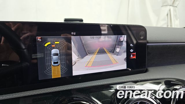 Mercedes-Benz A-Class 2022 — photo 21