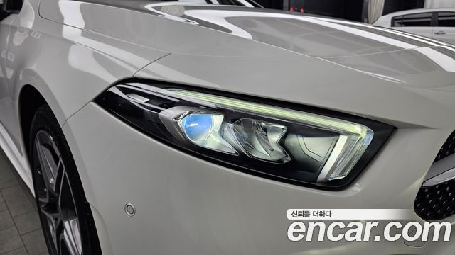 Mercedes-Benz A-Class 2022 — photo 8