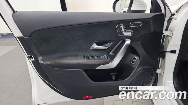Mercedes-Benz A-Class 2022 — photo 14