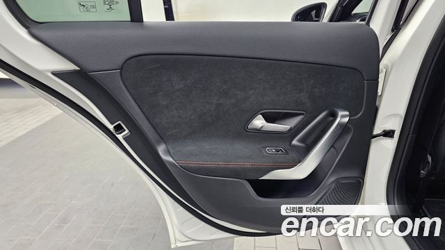 Mercedes-Benz A-Class 2022 — photo 15
