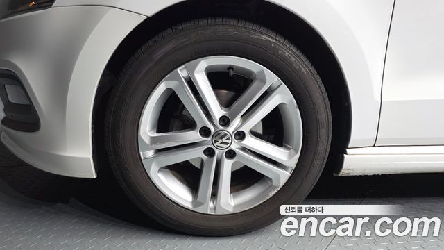 Volkswagen Polo 2014 — photo 5
