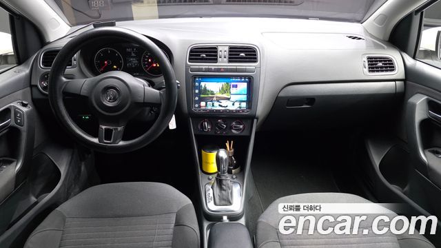 Volkswagen Polo 2014 — photo 7
