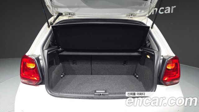 Volkswagen Polo 2014 — photo 20