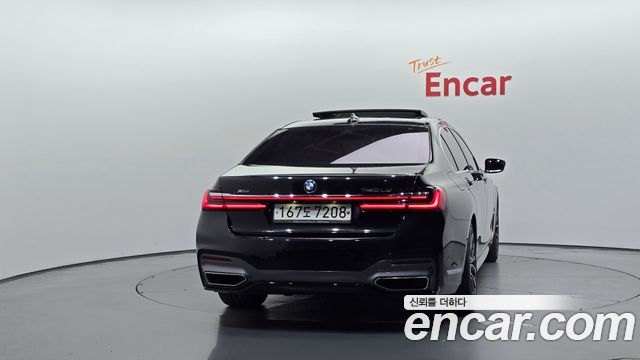 BMW 7-Series 2020 — photo 4