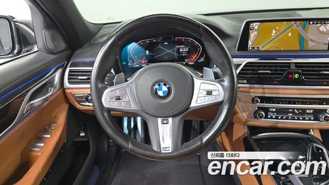 BMW 7-Series 2020 — photo 13