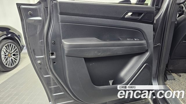 KG Mobility Rexton 2020 — photo 15