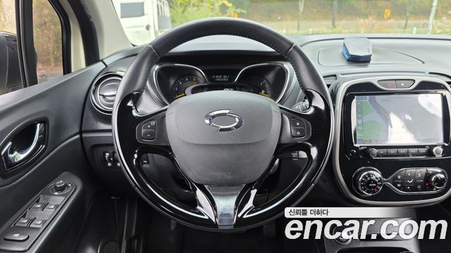 Renault Korea QM3 2015 — photo 19