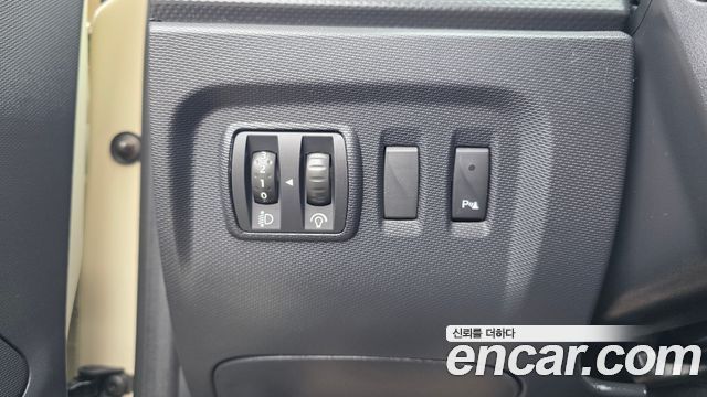 Renault Korea QM3 2015 — photo 25