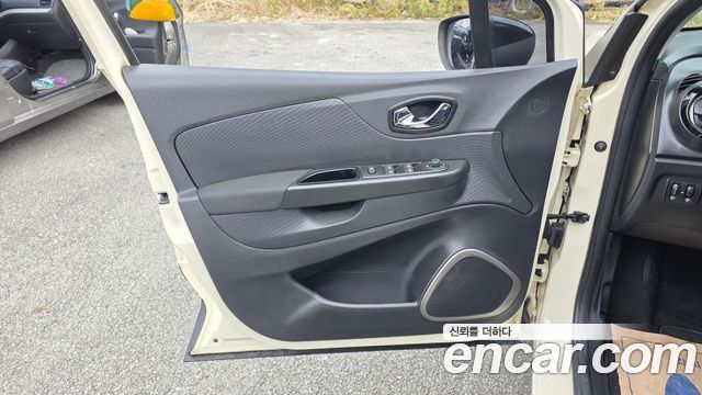 Renault Korea QM3 2015 — photo 14