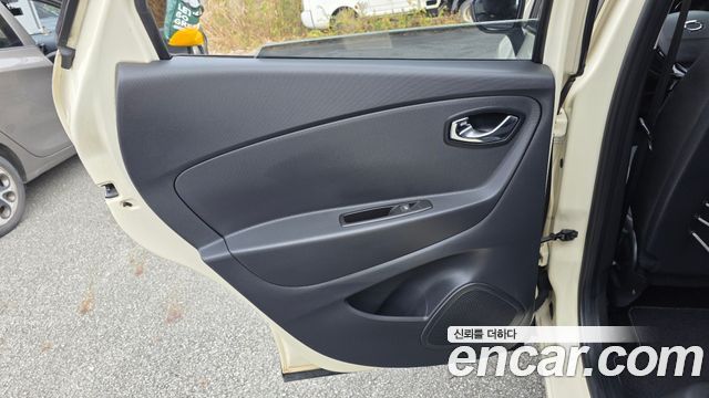 Renault Korea QM3 2015 — photo 15
