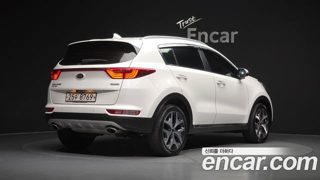 Kia Sportage 2018 — photo 2