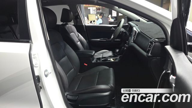 Kia Sportage 2018 — photo 17