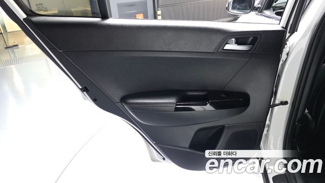 Kia Sportage 2018 — photo 15