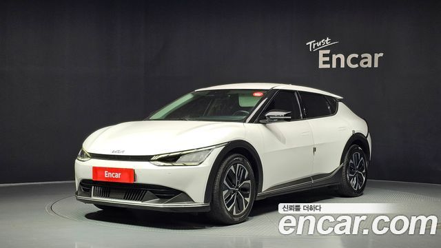 Kia EV6 2023 — photo 1