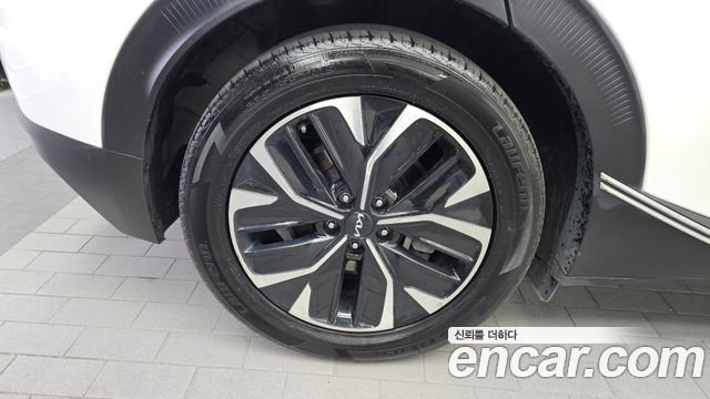 Kia EV6 2023 — photo 5