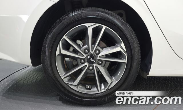 Kia K3 2023 — photo 5