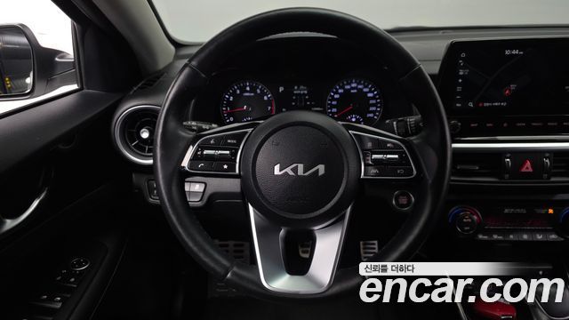 Kia K3 2023 — photo 19