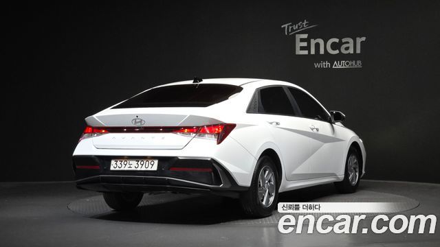 Hyundai AVANTE 2024 — photo 2