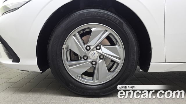 Hyundai AVANTE 2024 — photo 5
