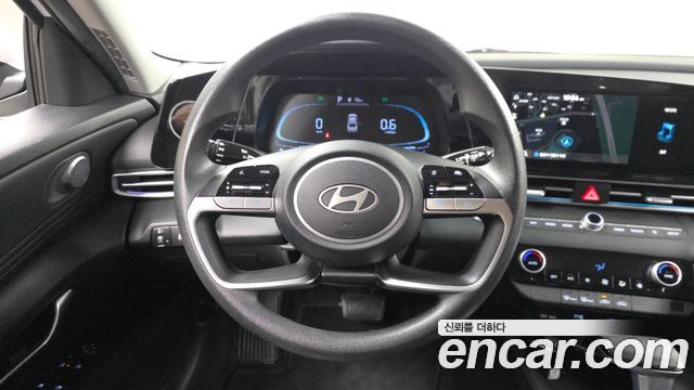 Hyundai AVANTE 2024 — photo 19