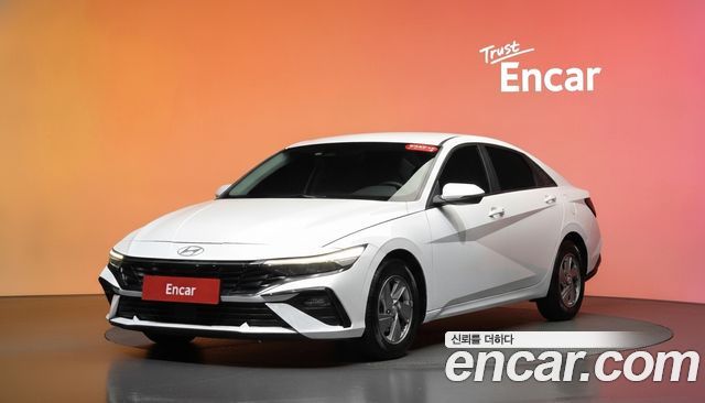 Hyundai AVANTE 2024 — photo 1