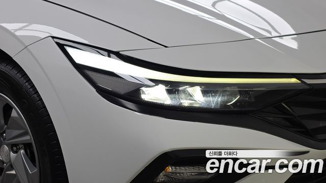Hyundai AVANTE 2024 — photo 8