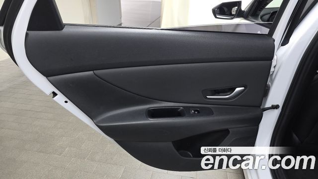 Hyundai AVANTE 2024 — photo 15